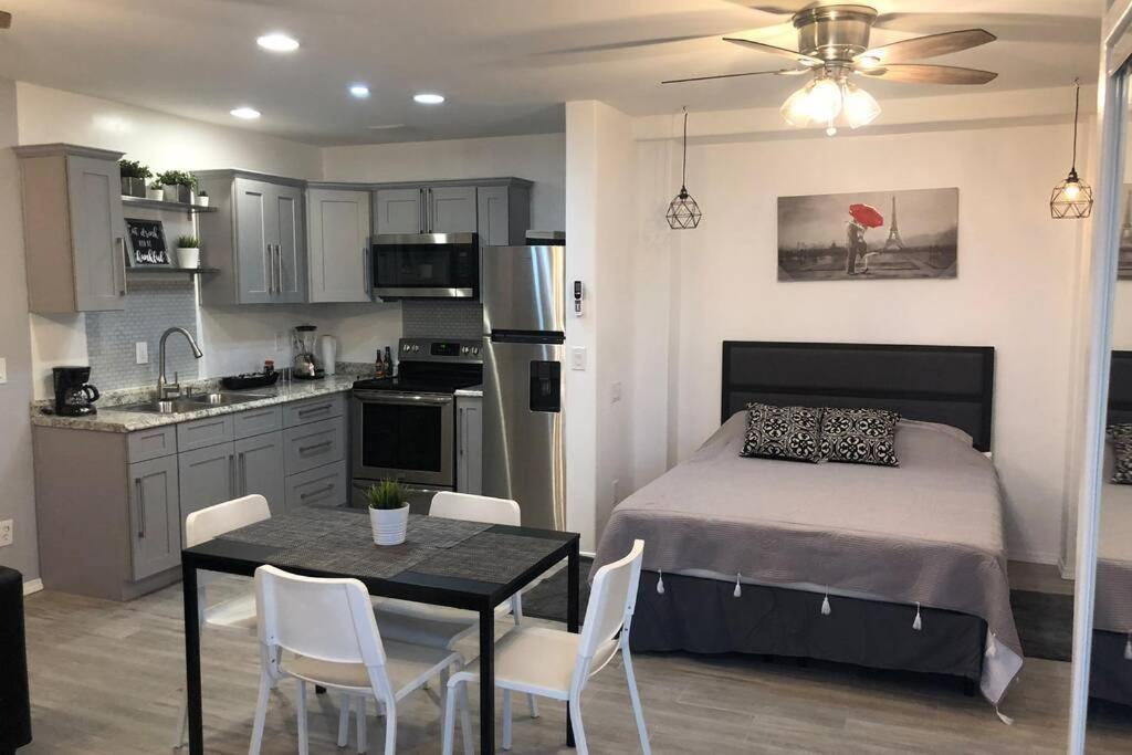 New 2 Bedroom Luxury Apartment -Great Location -Modern Пуэрто-Пеньяско Экстерьер фото