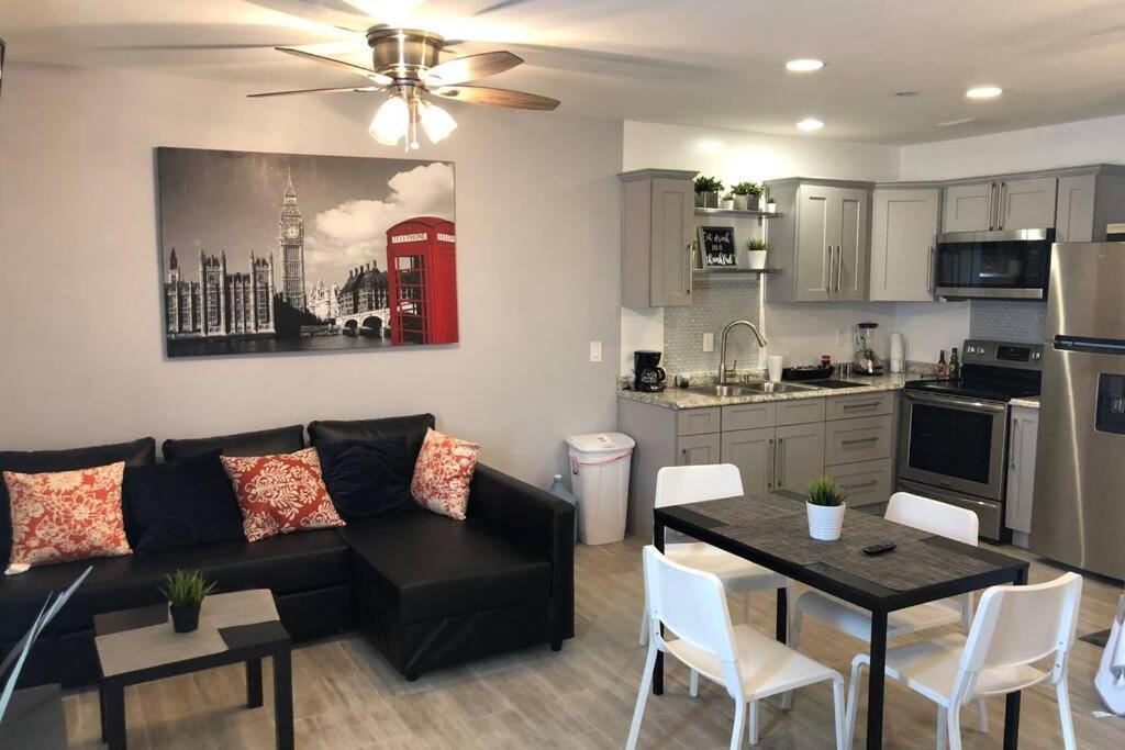 New 2 Bedroom Luxury Apartment -Great Location -Modern Пуэрто-Пеньяско Экстерьер фото