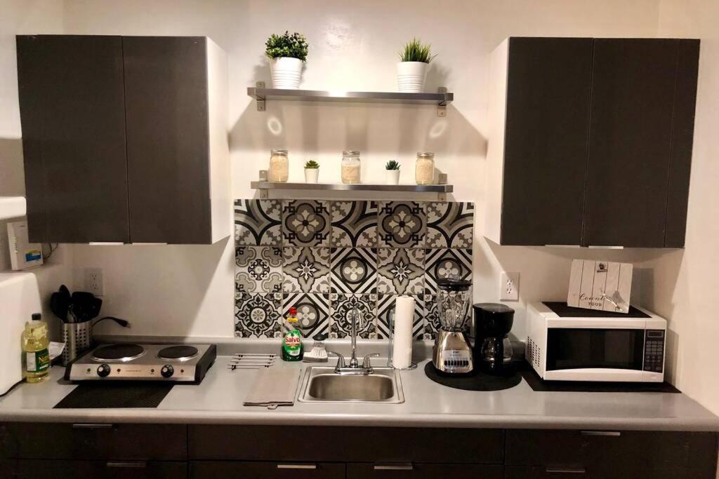 New 2 Bedroom Luxury Apartment -Great Location -Modern Пуэрто-Пеньяско Экстерьер фото
